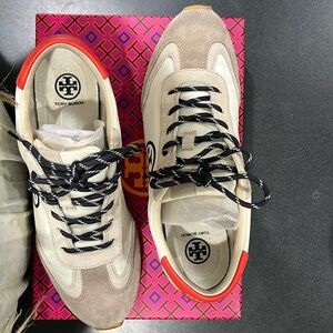 Tory Burch Vintage Nylon Runner/ Ivory Samba 120